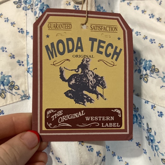 Moda Tech Western Shirts - Picture 2 of 6